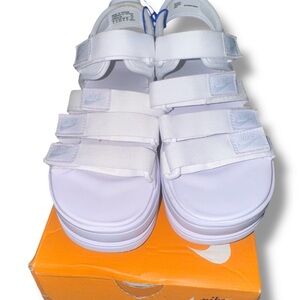 Nike White Platform Sandals Size 6 Women Chunky Triple Strap